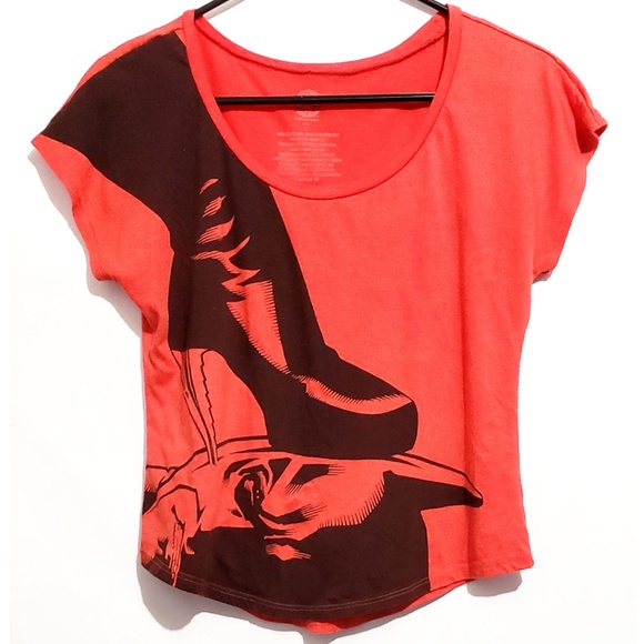 DC Comics Tops - ⬇️⬇️batman catwomen dc comics crop top